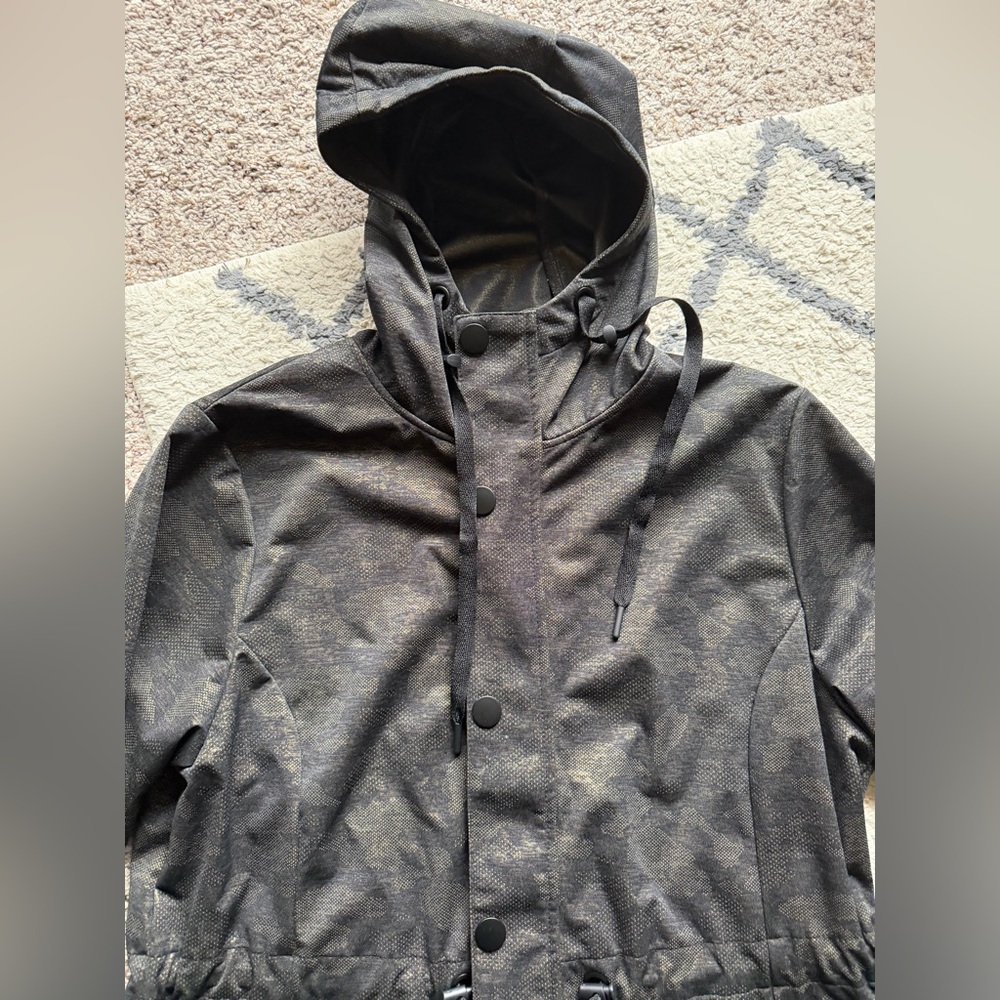 All In Motion Camo Jacket - Picture 5 of 12